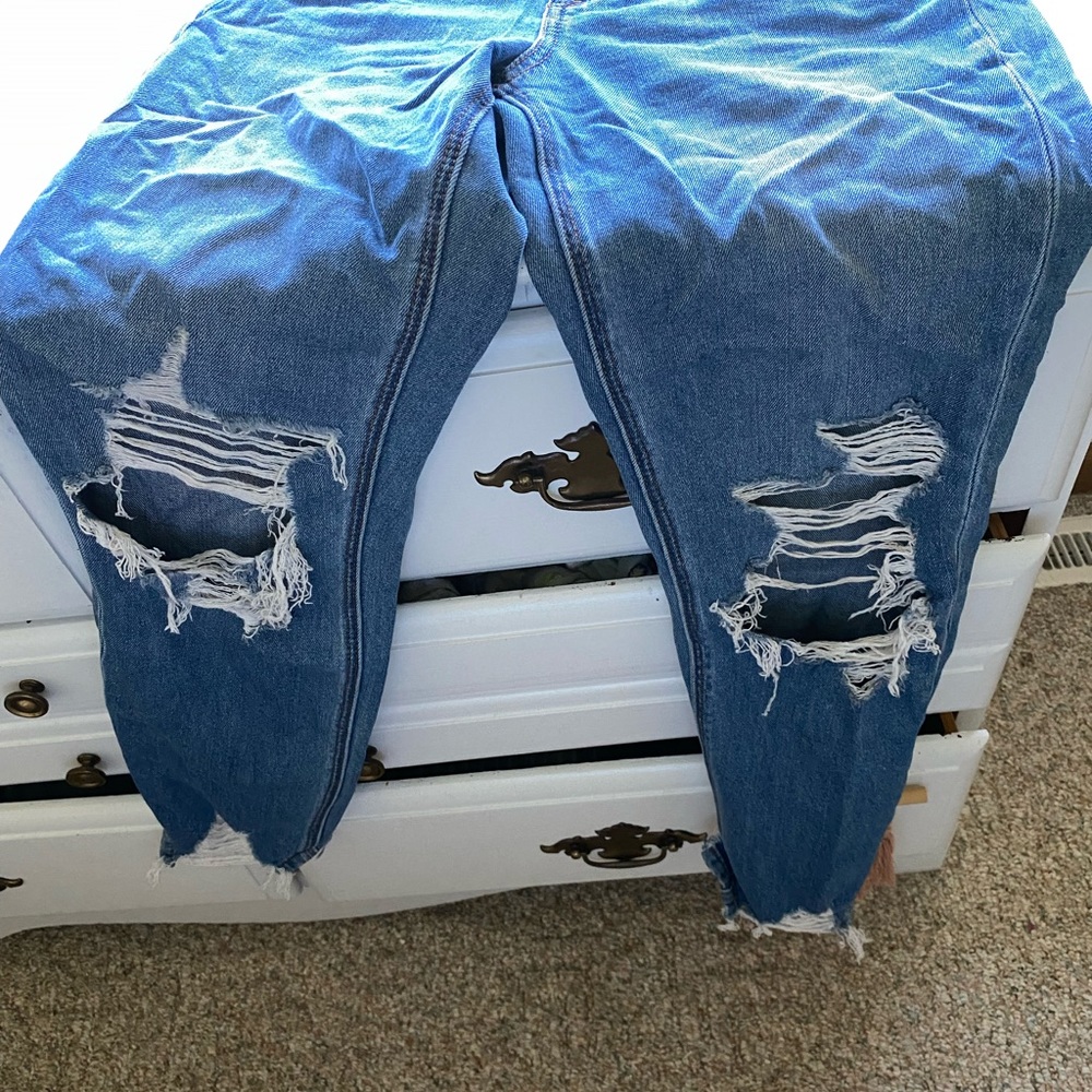 American eagle mom jean